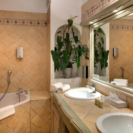 Des Sables Hotel