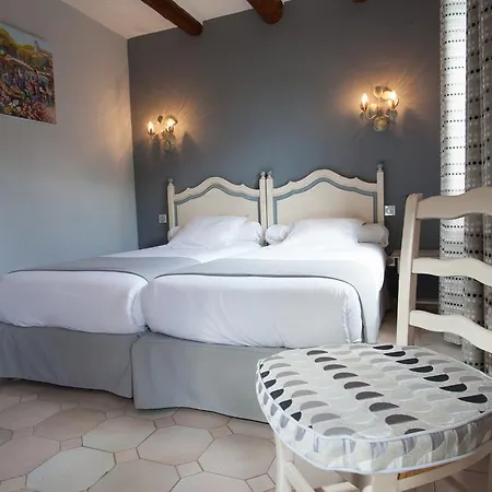 Des Sables Hotel 3*